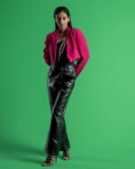 Indus Papers #054 Green Screen Photo Video Studio Background (3) - StudioBackdrops.com