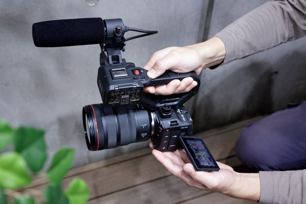 Canon-EOS-C50-Full-Frame-Cinema-Camera_0015 - StudioBackdrops.com